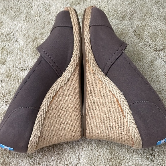 TOMS wedges brown peep toe canvas - Picture 4 of 8